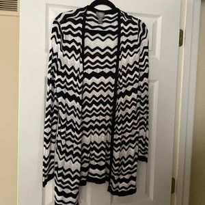 Travelers,Chicos size 2 cardigan